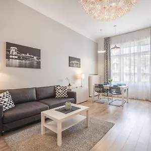 https://synagogue-apartment-dohany.inbudapesthotels.com